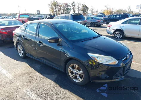 2014 Ford Focus Se z USA, uszkodzony, nr VIN 1FADP3F25EL257402